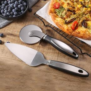 pizza cutter and server set