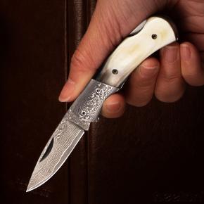 folding knife